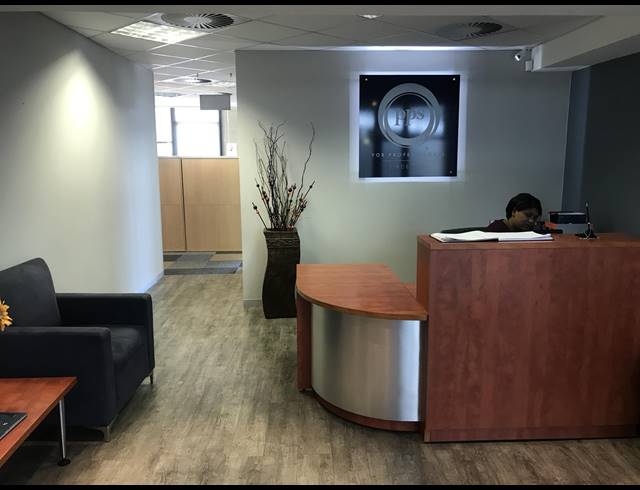 525M² OFFICE TO LET IN TYGER VALLEY